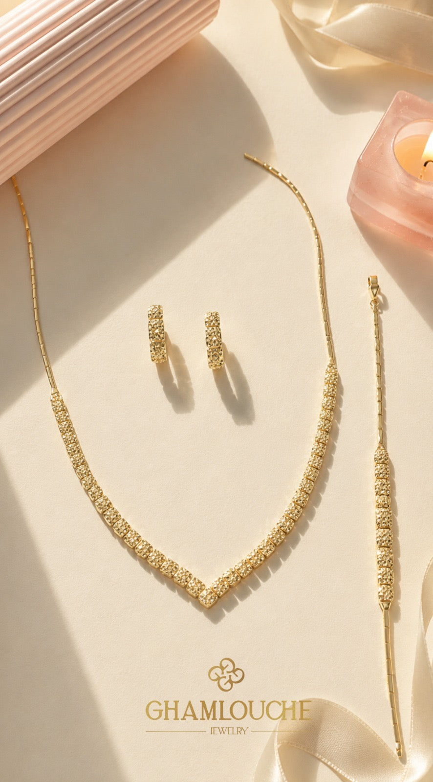 18K Gold V-Shaped Set