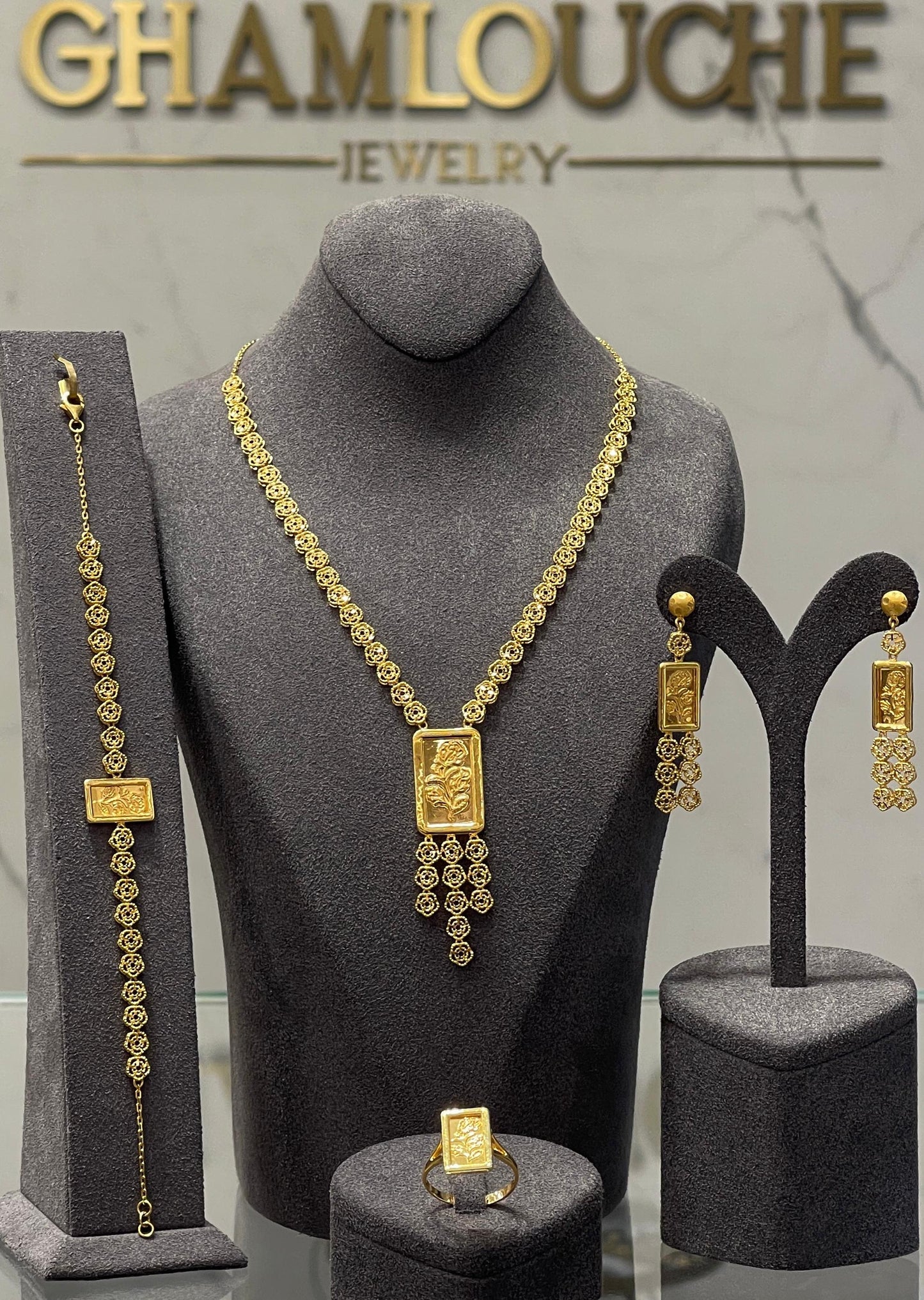 21K Gold Floral Tassel Set