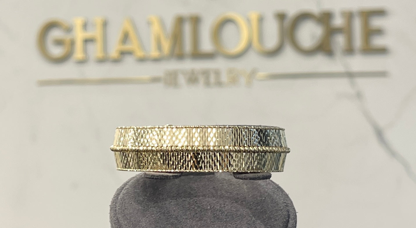 18K Italian Gold Modern Bangle