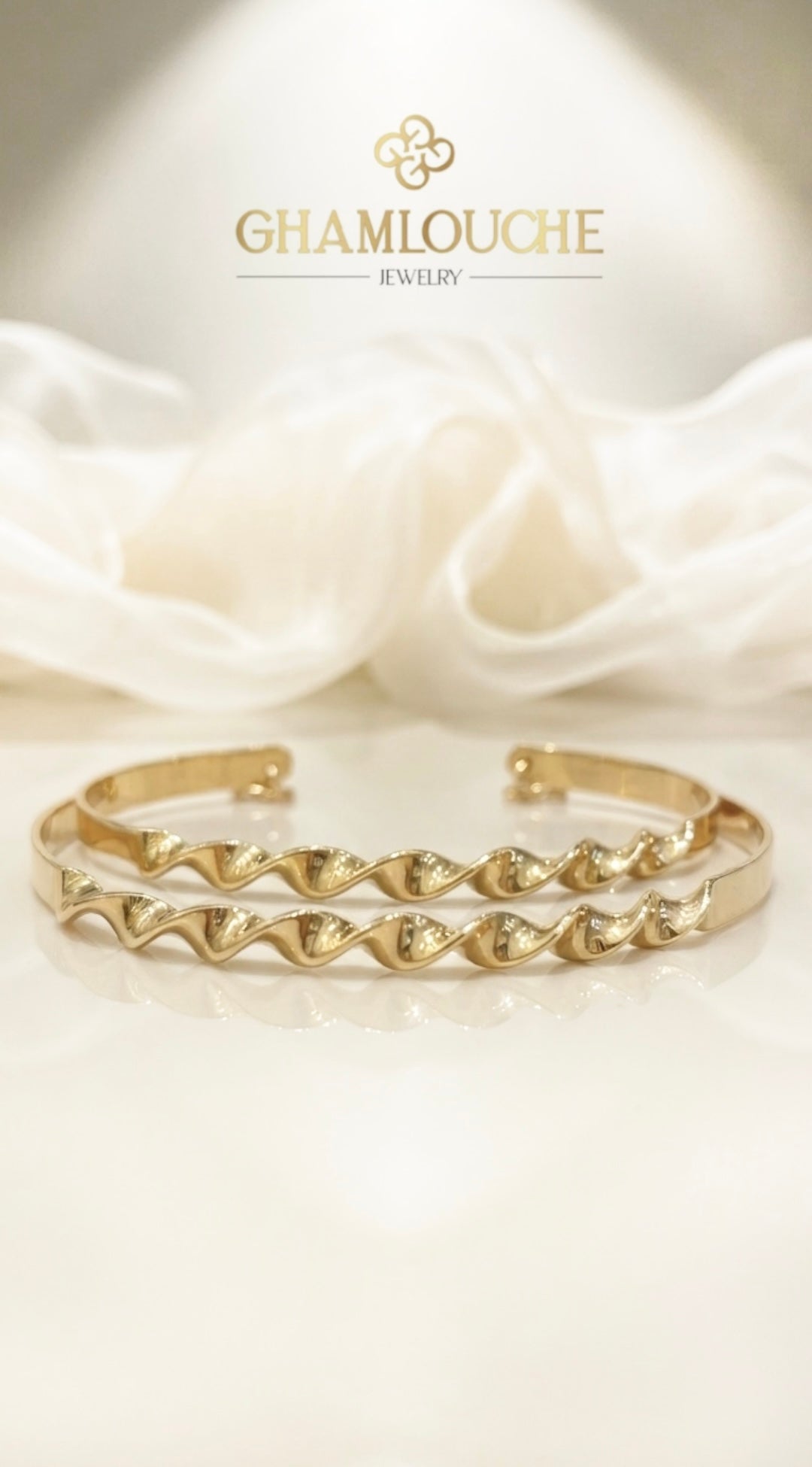 18K Gold Modern Bangles