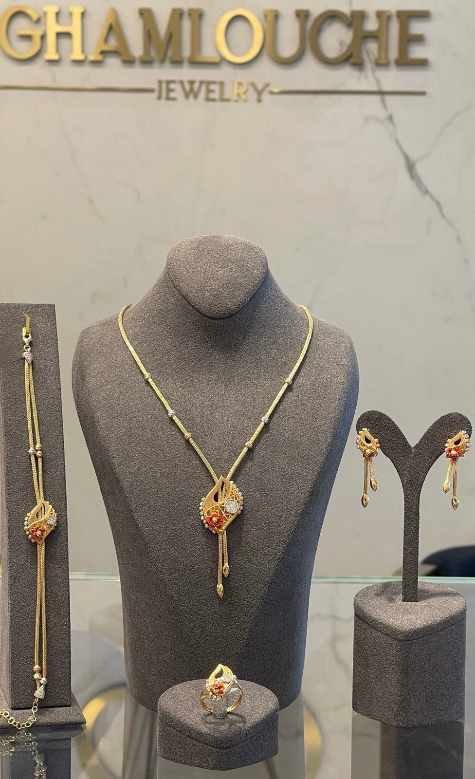 18K Yellow , White and Red Gold Set