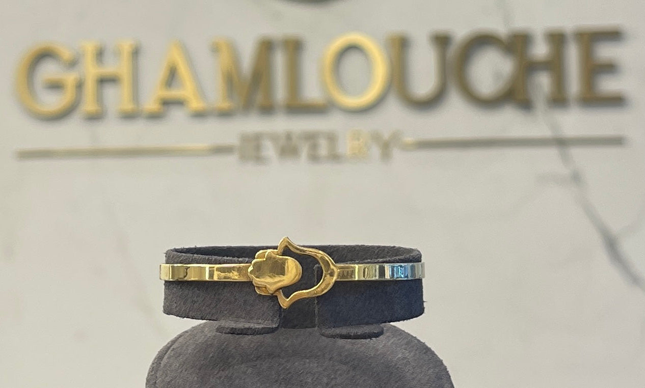 18K Gold Modern Bangle