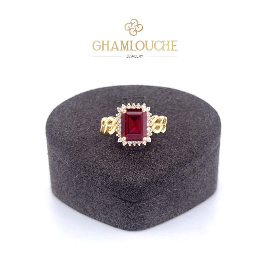 18K Gold Ring with Stones