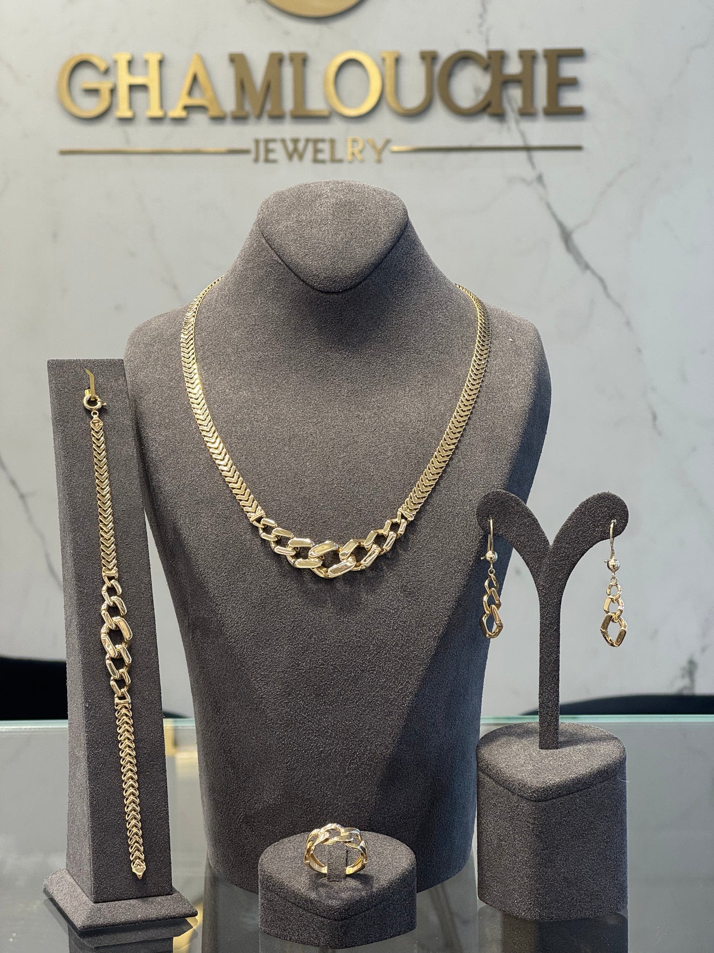 18K Gold Modern Set
