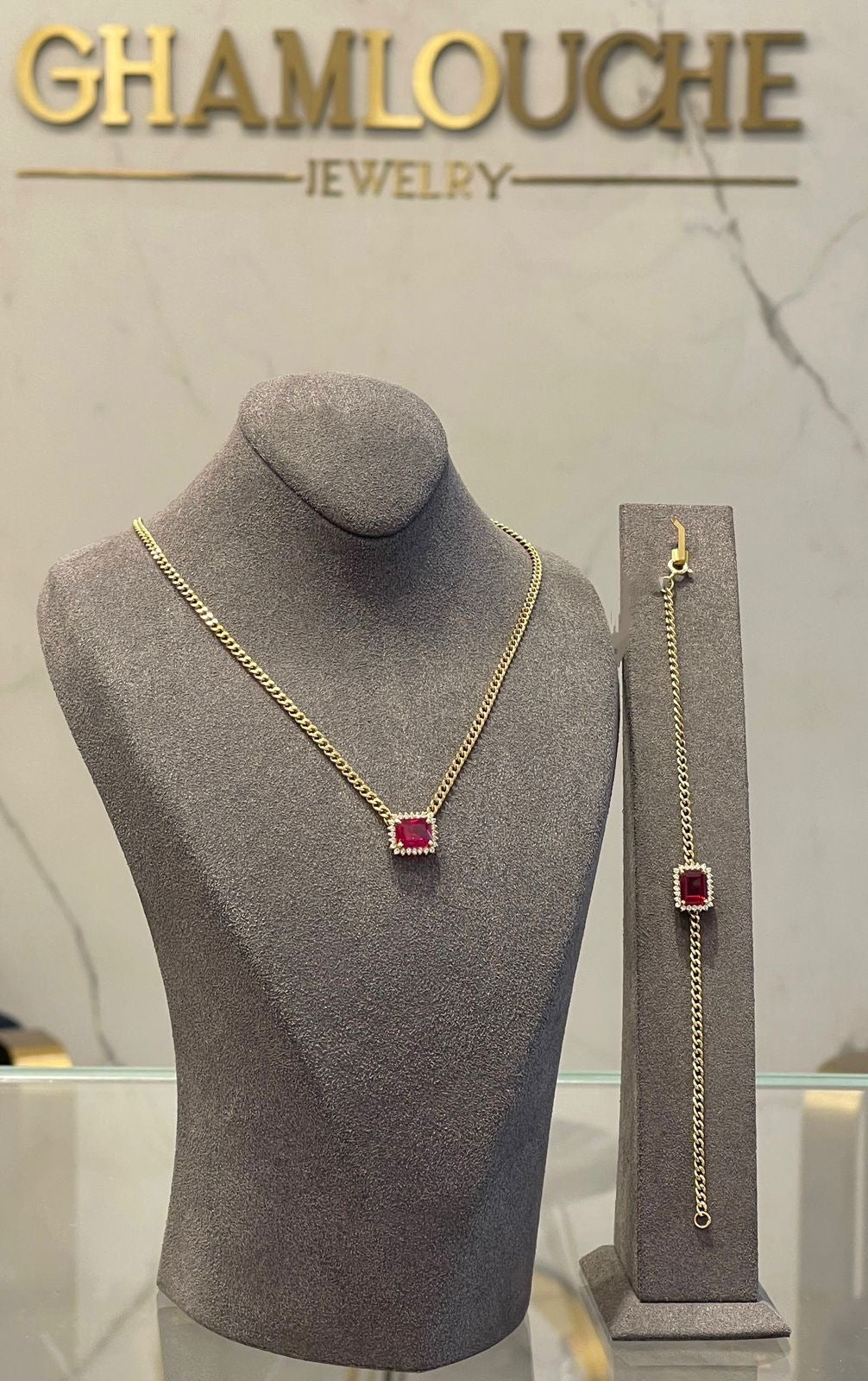 18K Gold Set with Stones